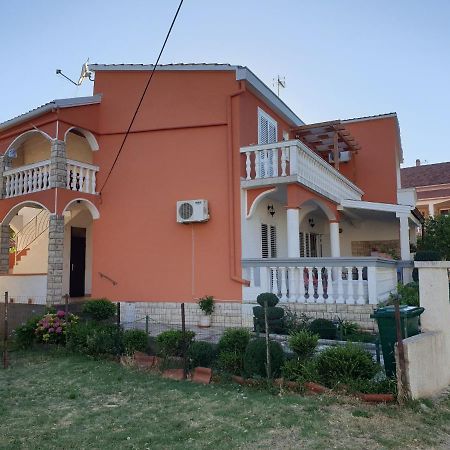 קוקליצ'ה Apartments Martinovic By The Sea מראה חיצוני תמונה