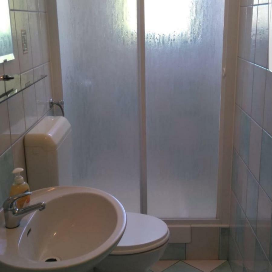 קוקליצ'ה Apartments Martinovic By The Sea מראה חיצוני תמונה
